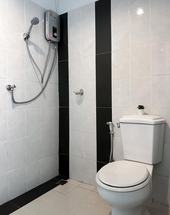 Baobab Hotel Patong Ngoại thất bức ảnh