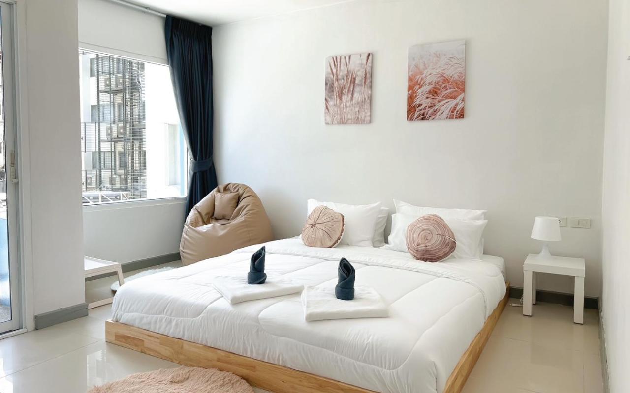 Baobab Hotel Patong Ngoại thất bức ảnh