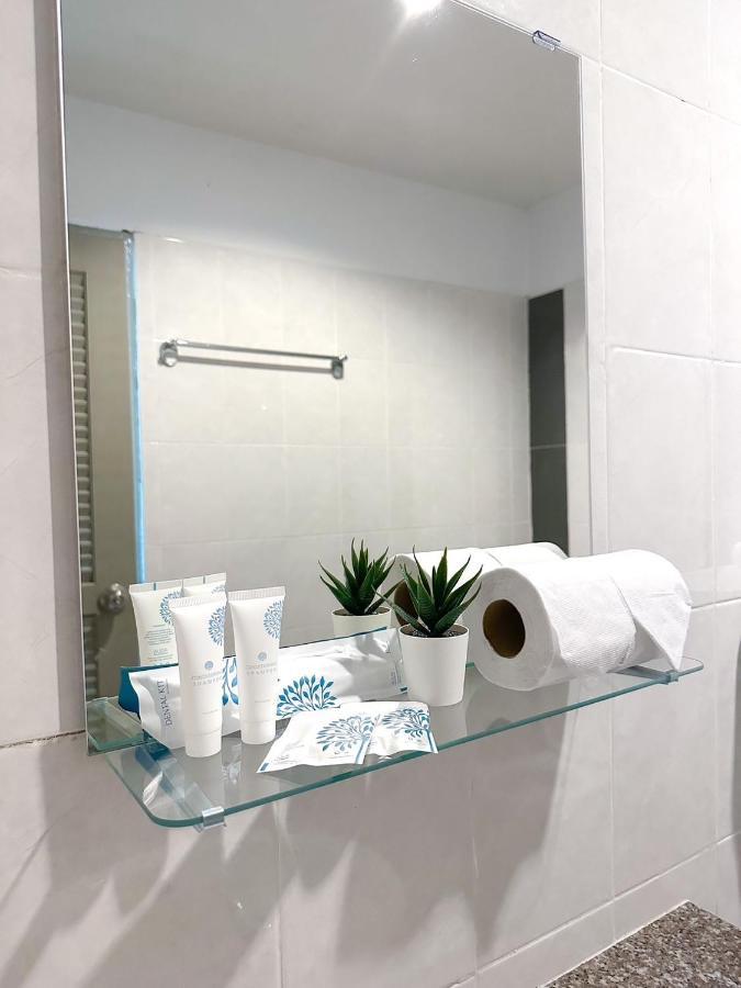 Baobab Hotel Patong Ngoại thất bức ảnh